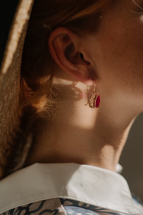 beautiful ruby earring
